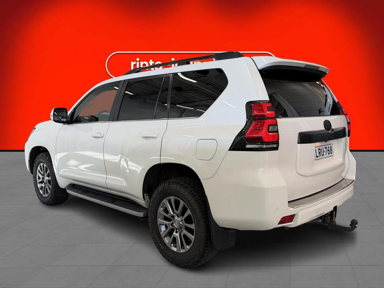 Toyota Land Cruiser vaihtoauto