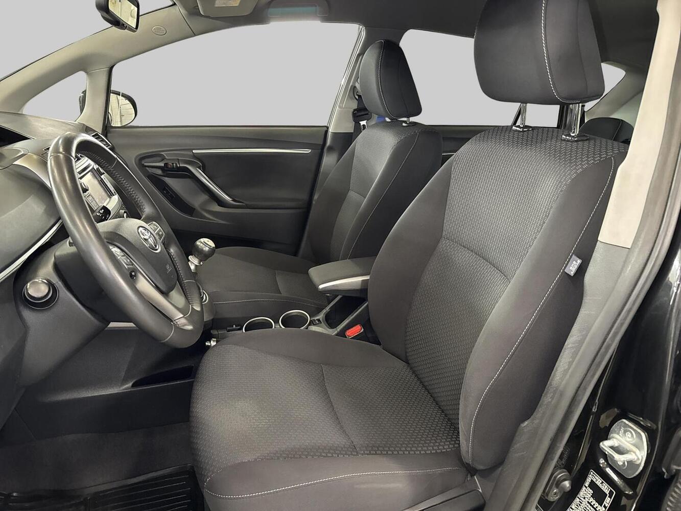 Toyota Verso vaihtoauto