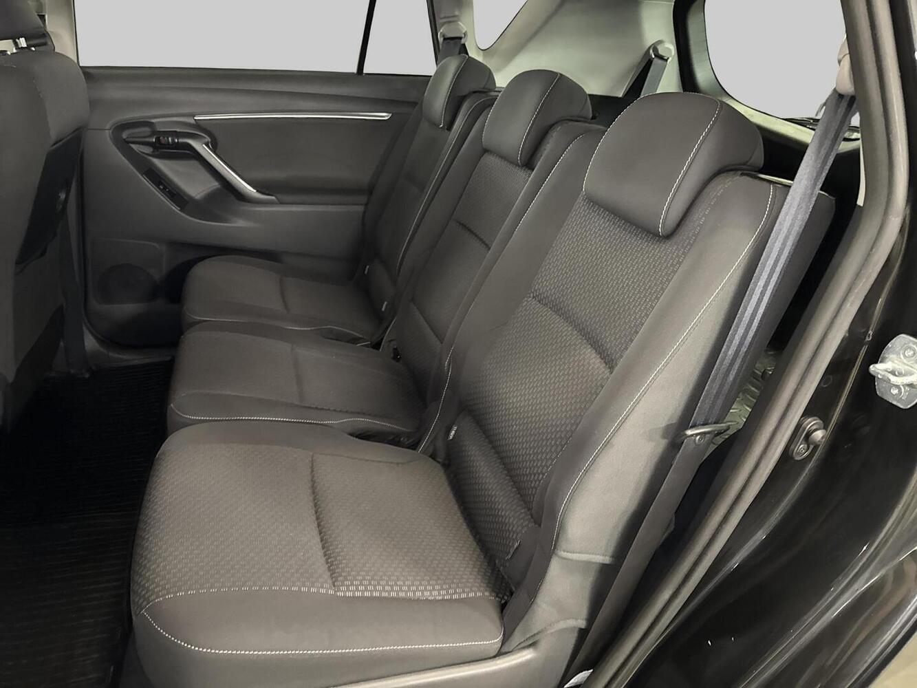 Toyota Verso vaihtoauto