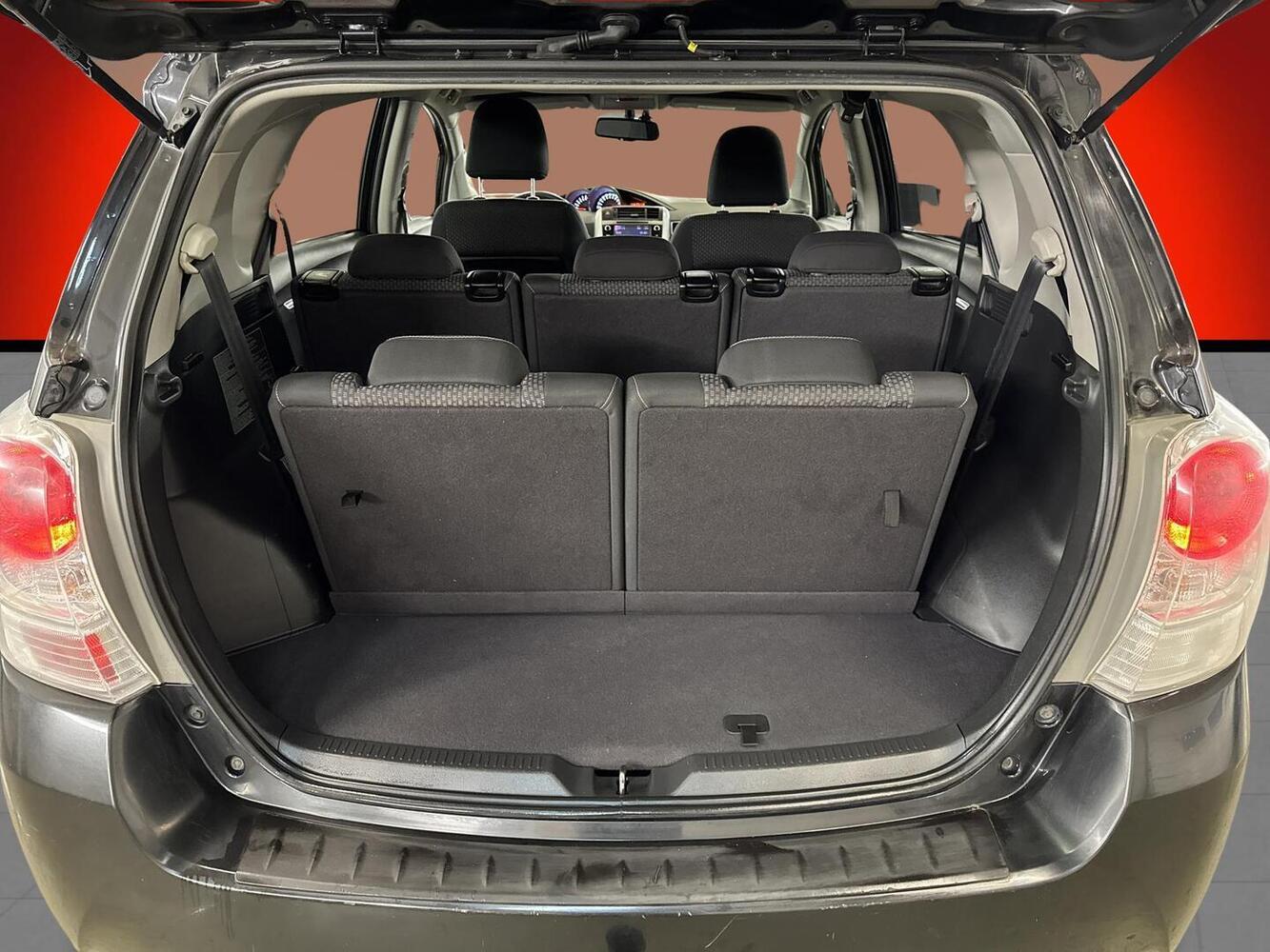 Toyota Verso vaihtoauto