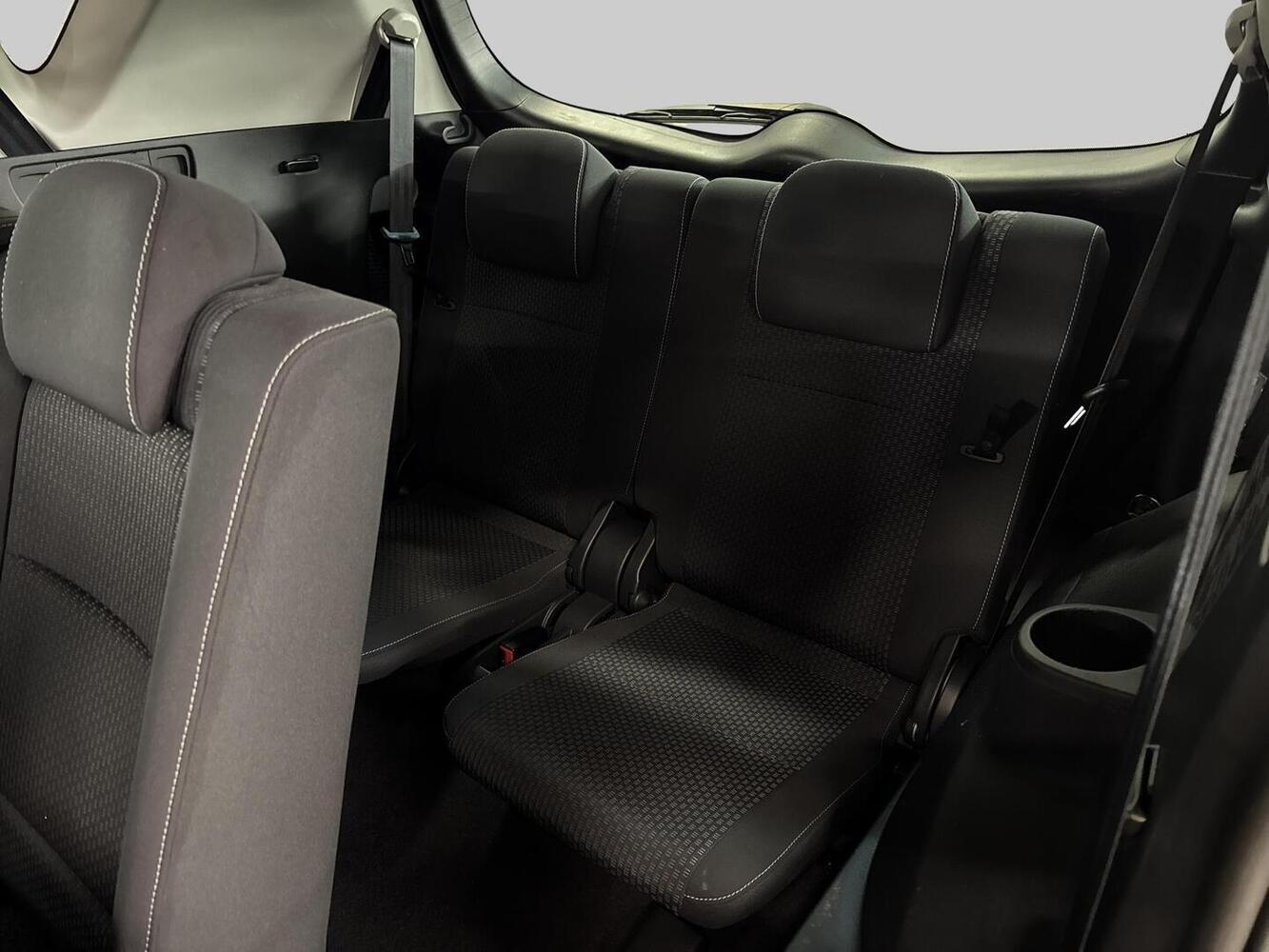 Toyota Verso vaihtoauto