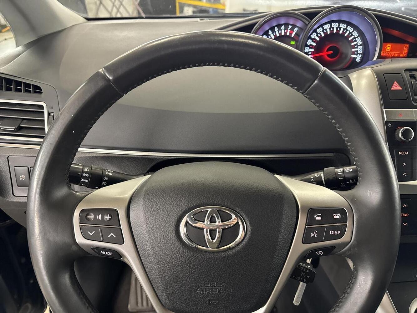 Toyota Verso vaihtoauto