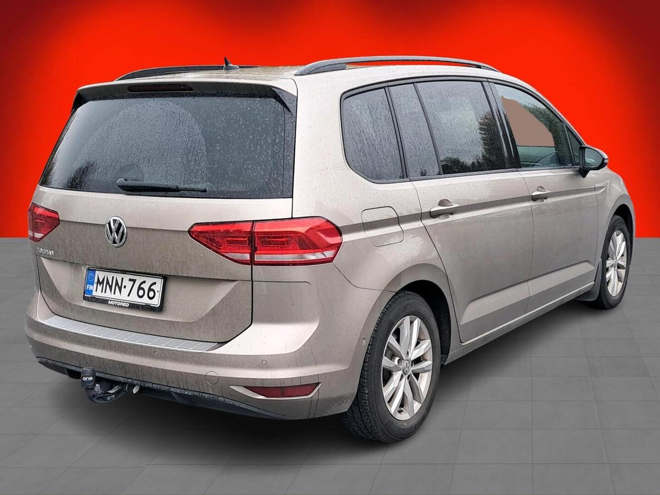 Volkswagen Touran vaihtoauto