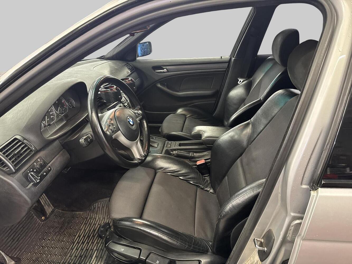 BMW 330 vaihtoauto