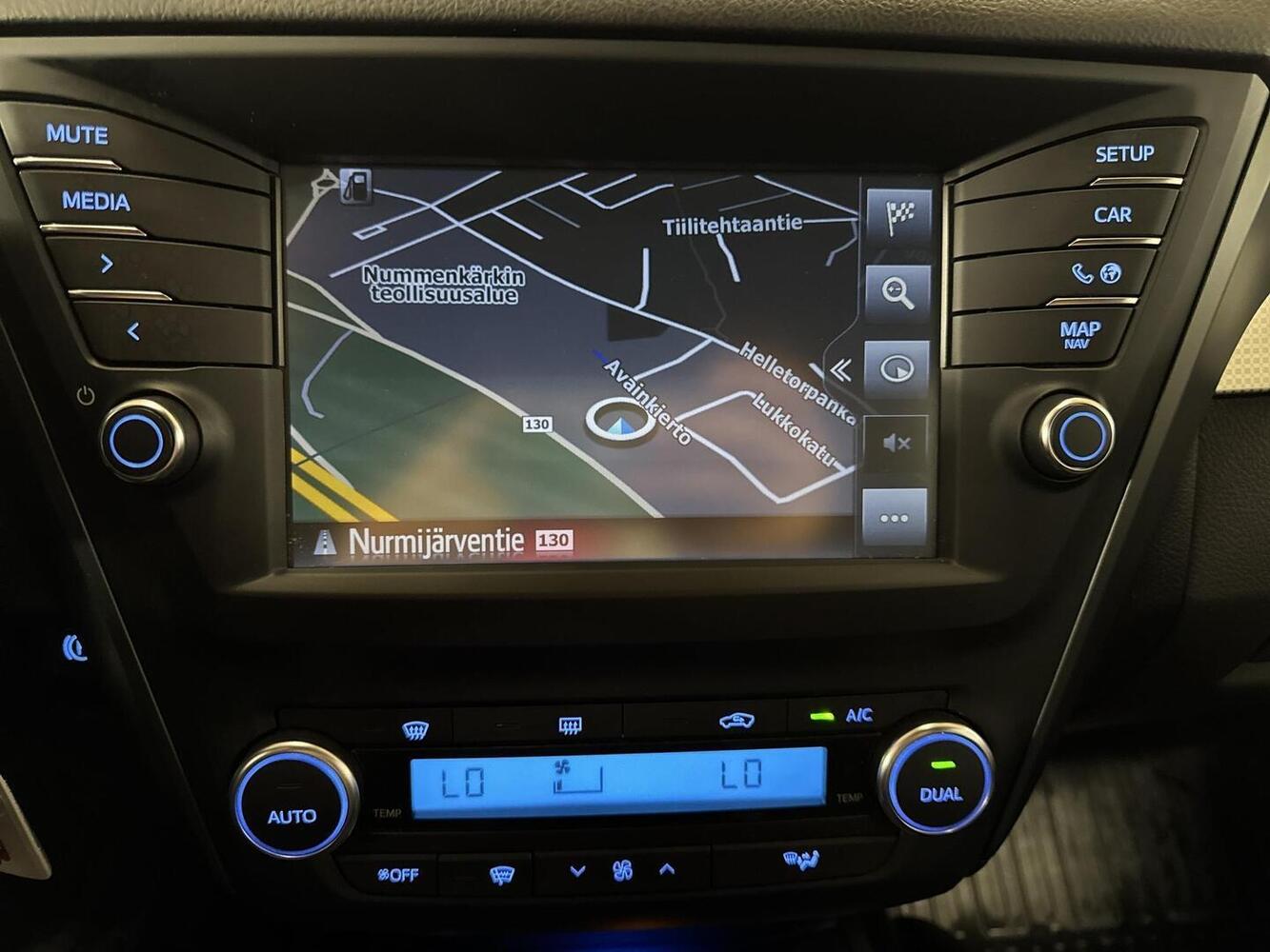 Toyota Avensis vaihtoauto