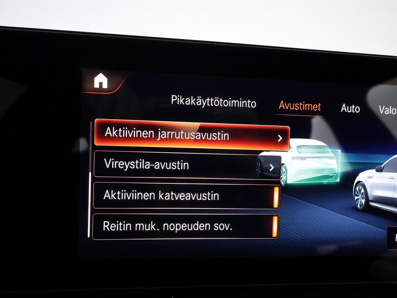 Mercedes-Benz EQC vaihtoauto