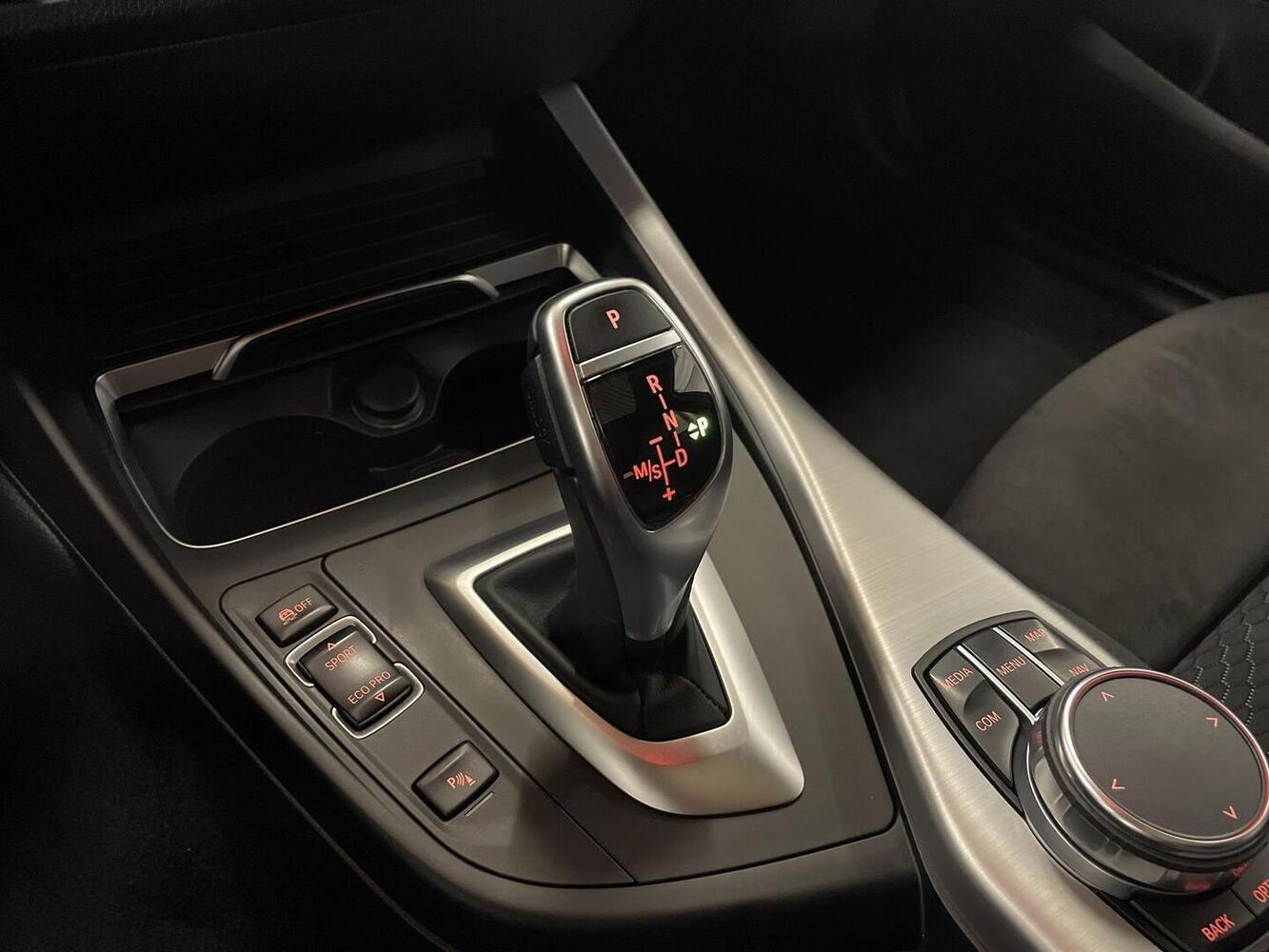 BMW M140i vaihtoauto