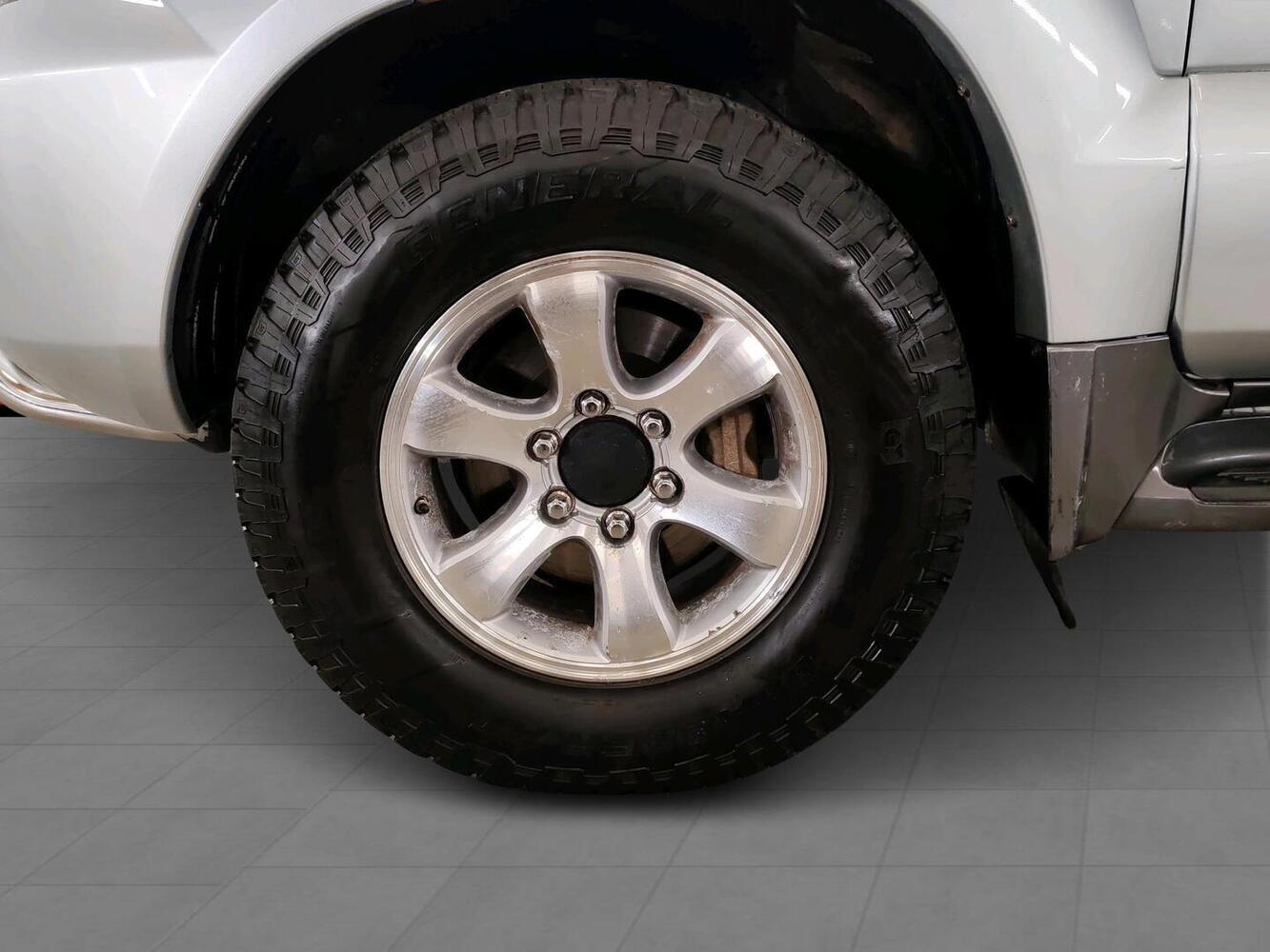 Toyota Land Cruiser vaihtoauto