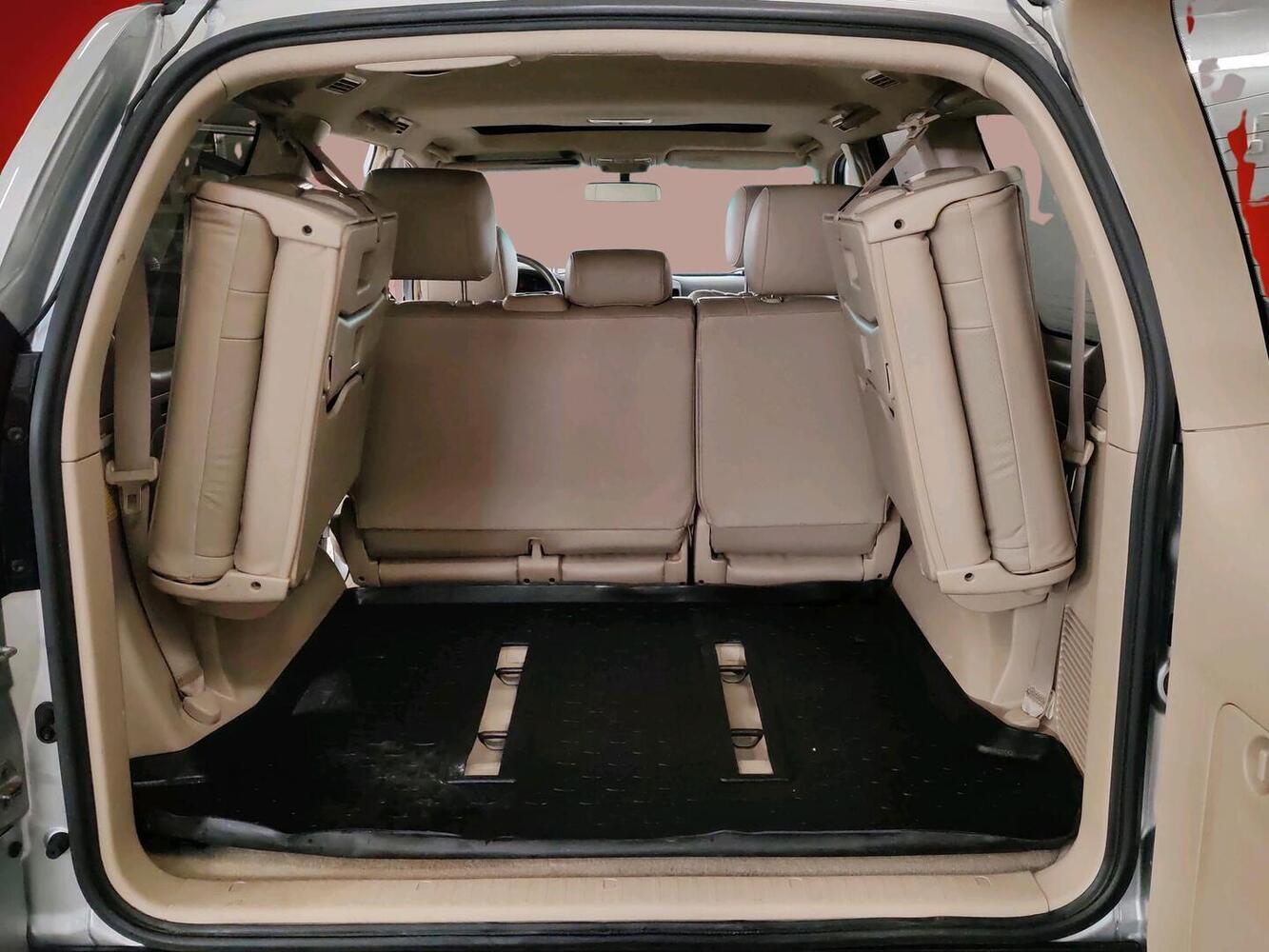 Toyota Land Cruiser vaihtoauto
