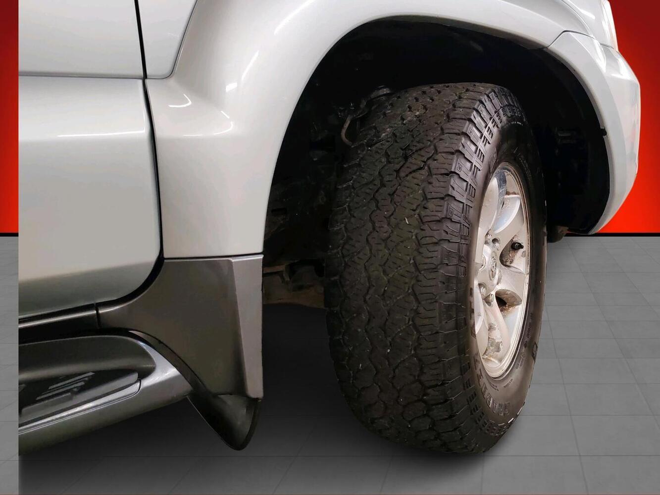 Toyota Land Cruiser vaihtoauto