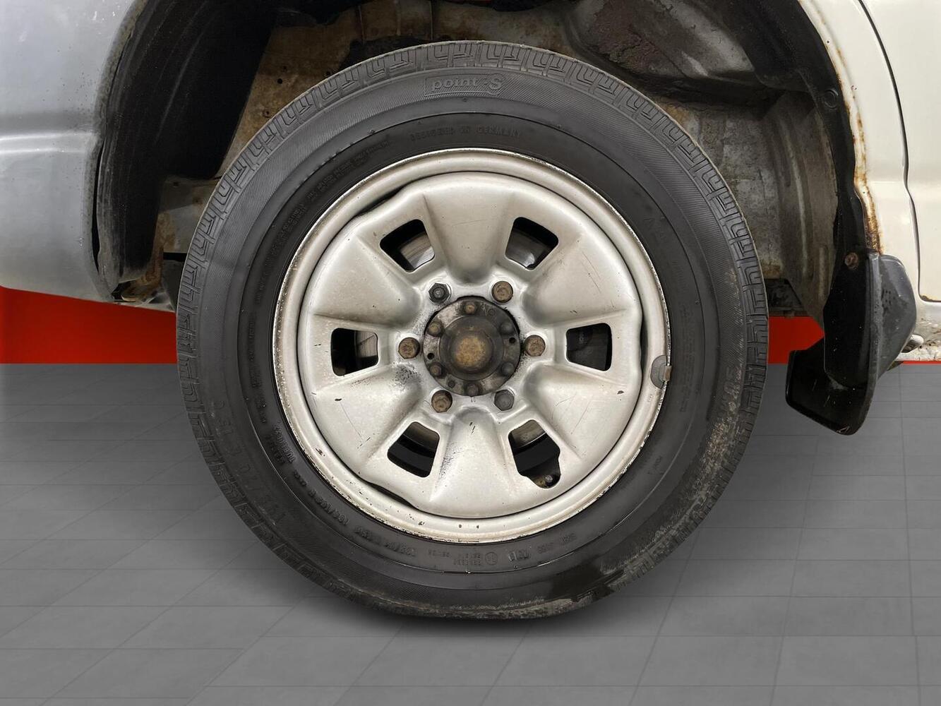 Toyota Hiace vaihtoauto