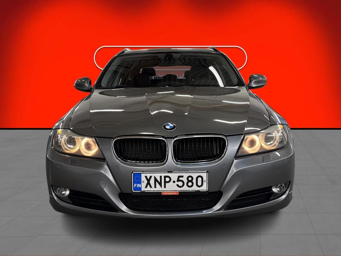 BMW 320 vaihtoauto