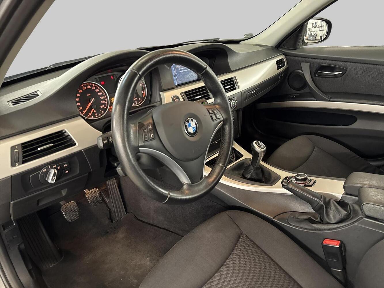 BMW 320 vaihtoauto