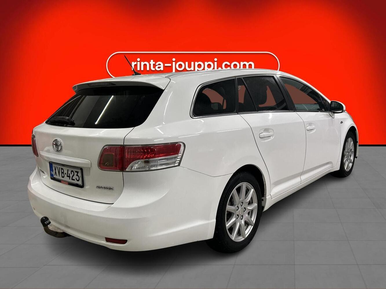 Toyota Avensis vaihtoauto