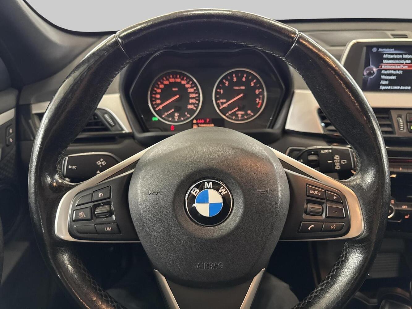 BMW X1 vaihtoauto