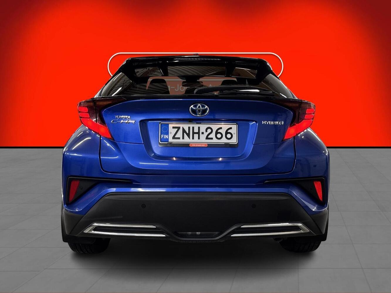 Toyota C-HR vaihtoauto