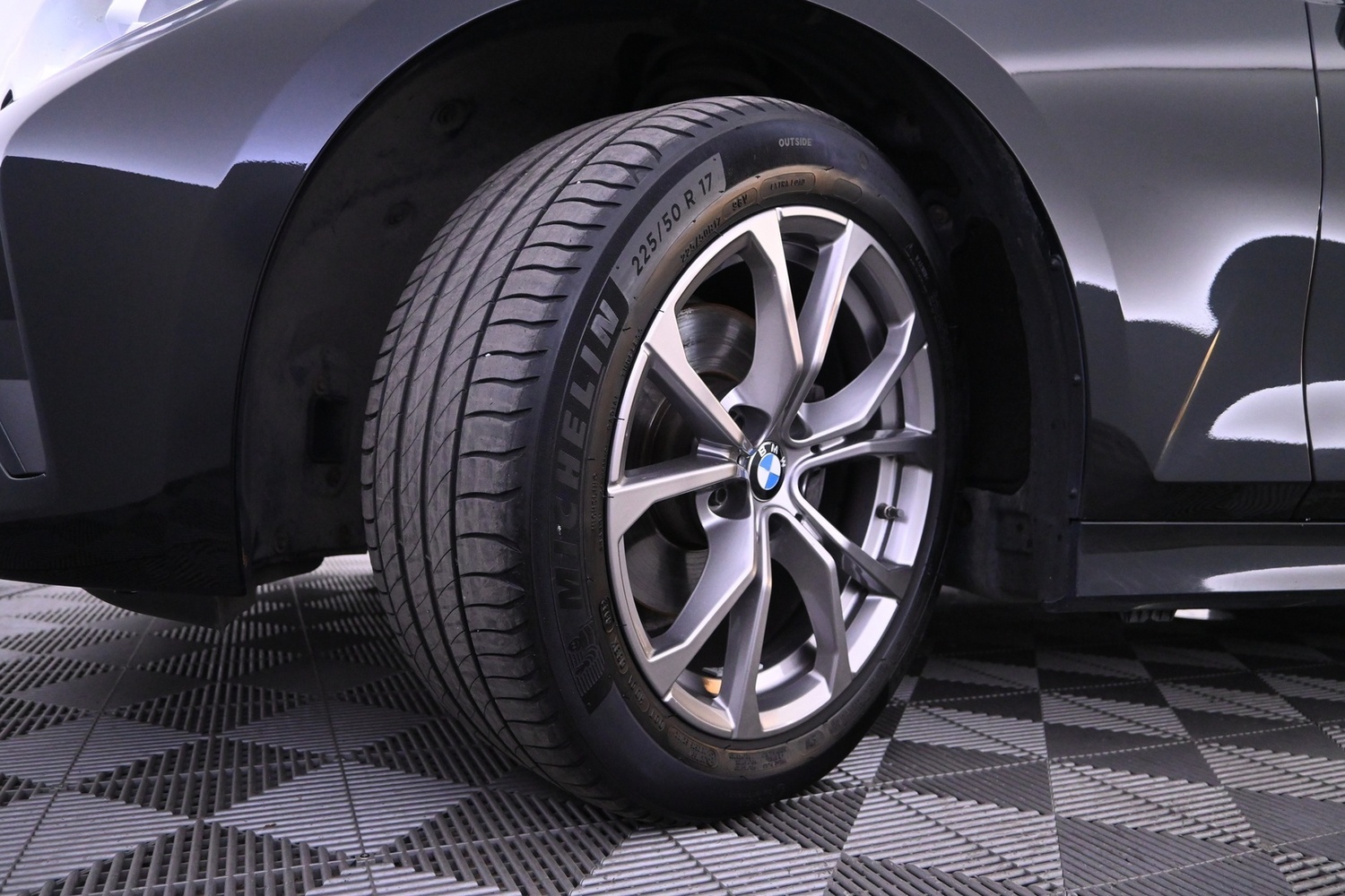 BMW 320 vaihtoauto