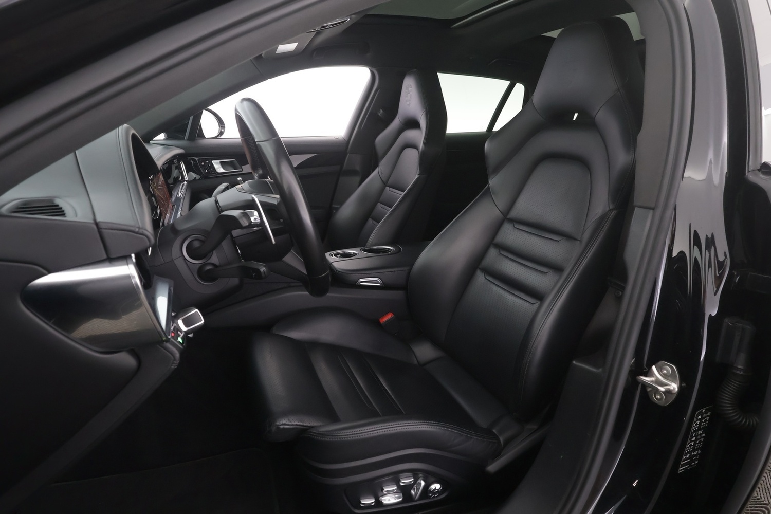 Porsche Panamera vaihtoauto