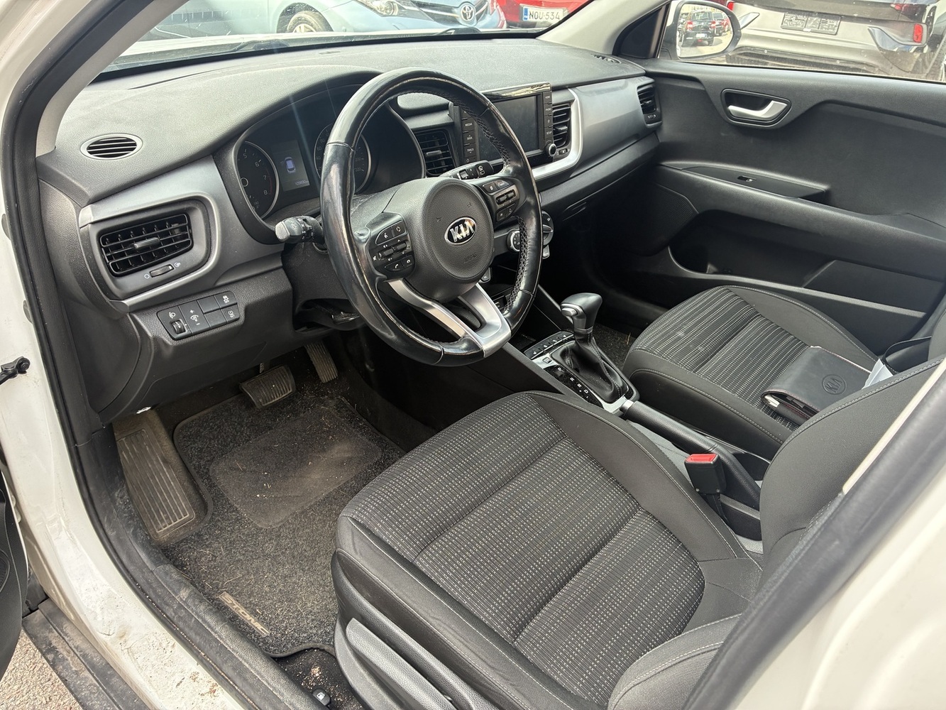 Kia Stonic vaihtoauto