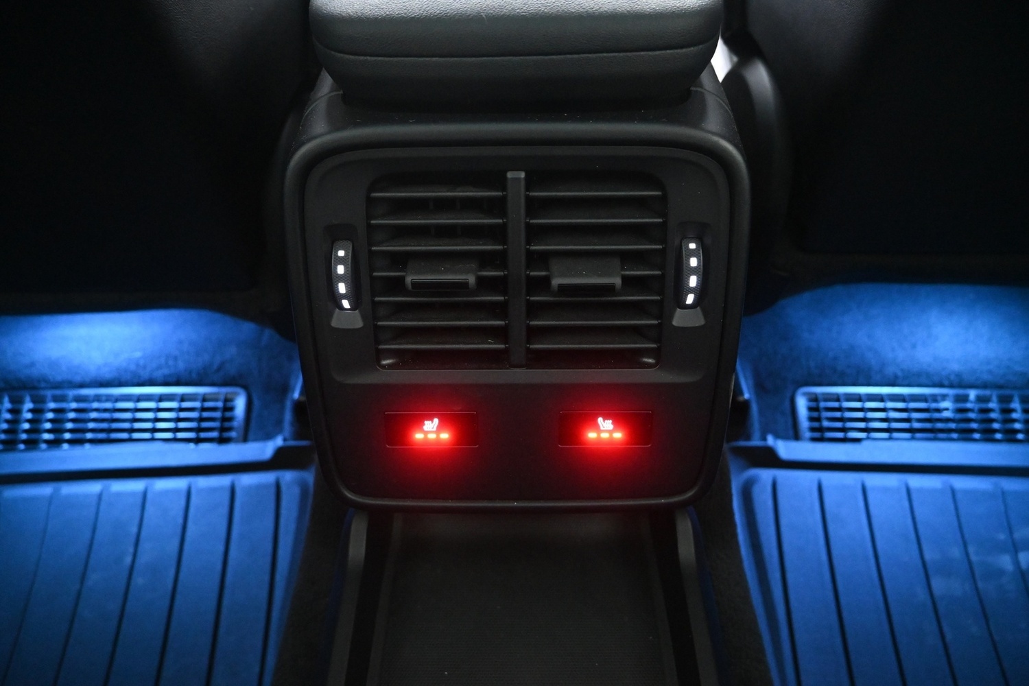 Porsche Taycan vaihtoauto