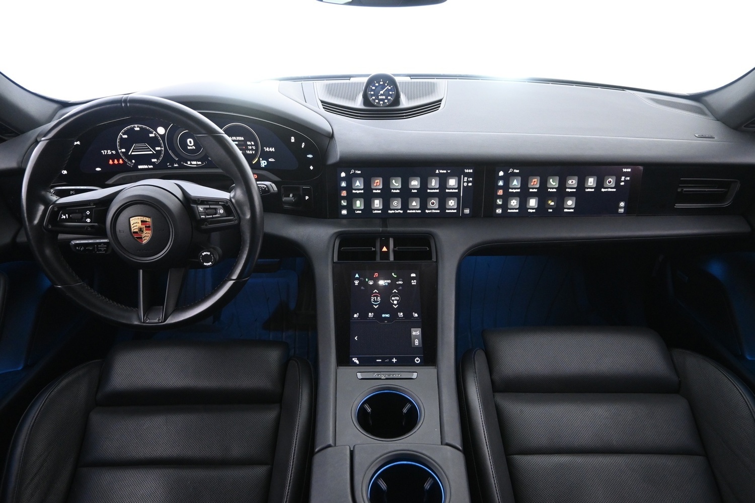 Porsche Taycan vaihtoauto