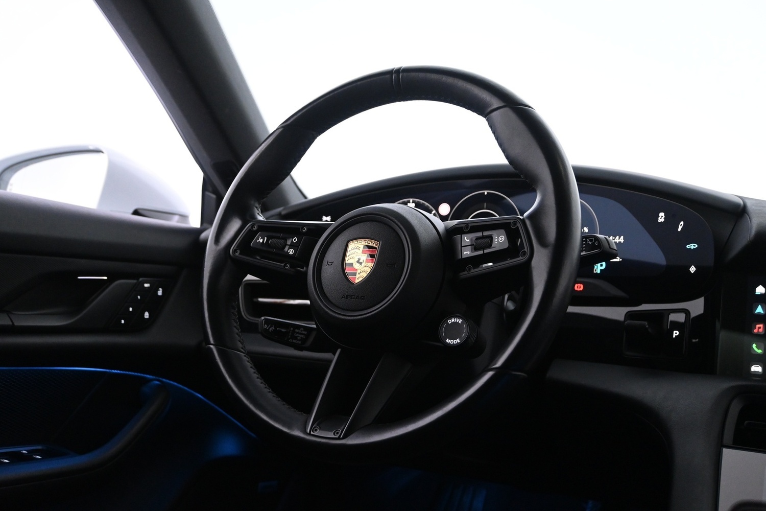 Porsche Taycan vaihtoauto
