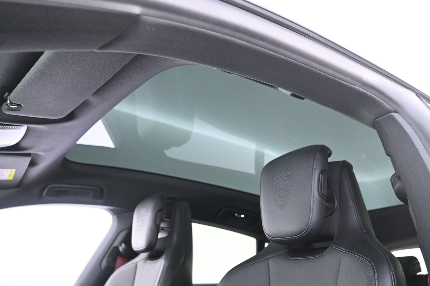 Porsche Taycan vaihtoauto