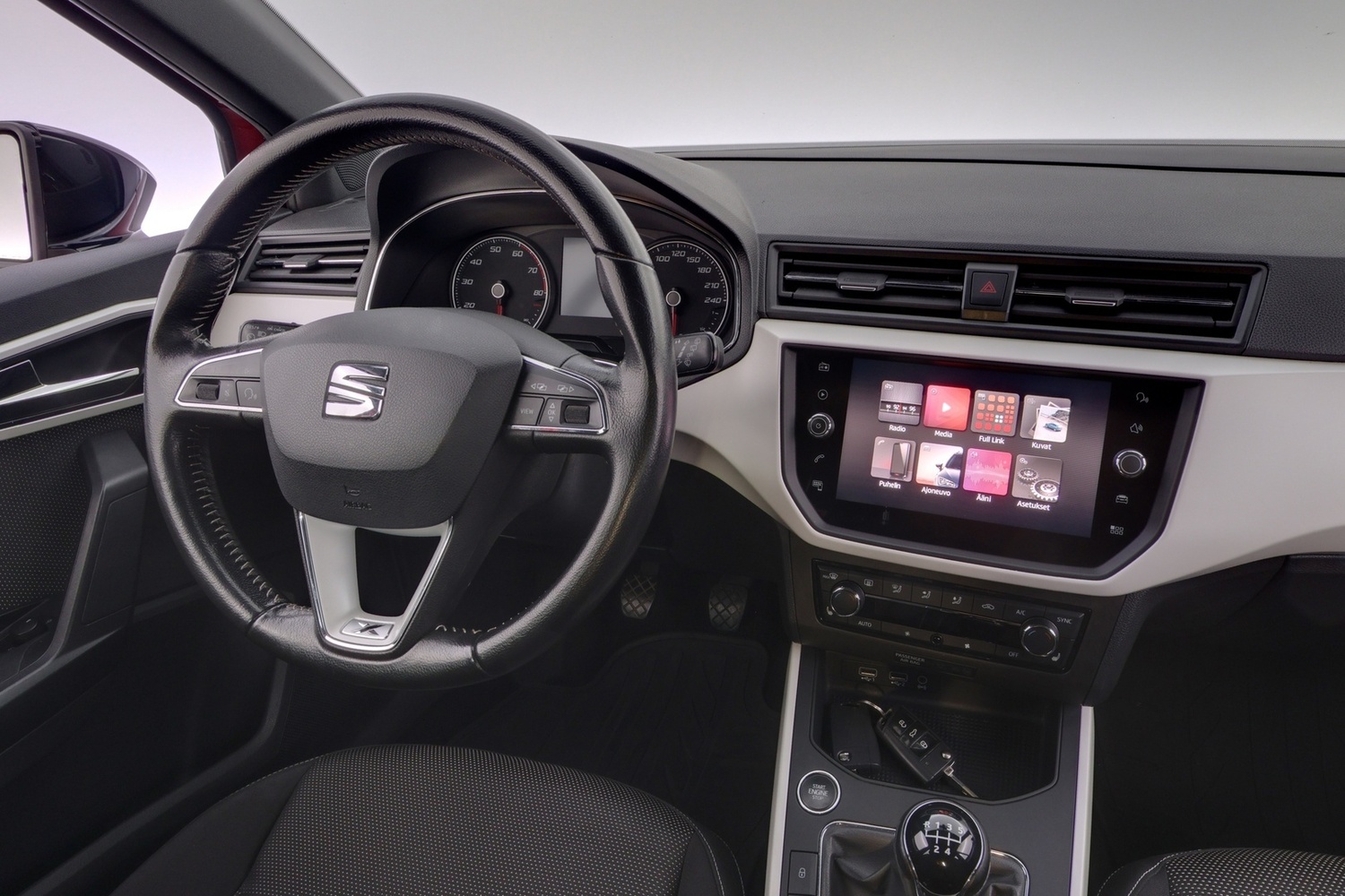 SEAT Arona vaihtoauto