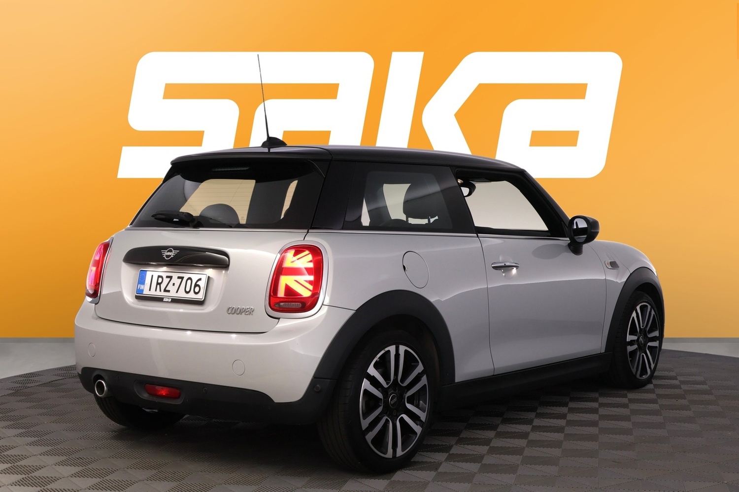 Mini Cooper vaihtoauto