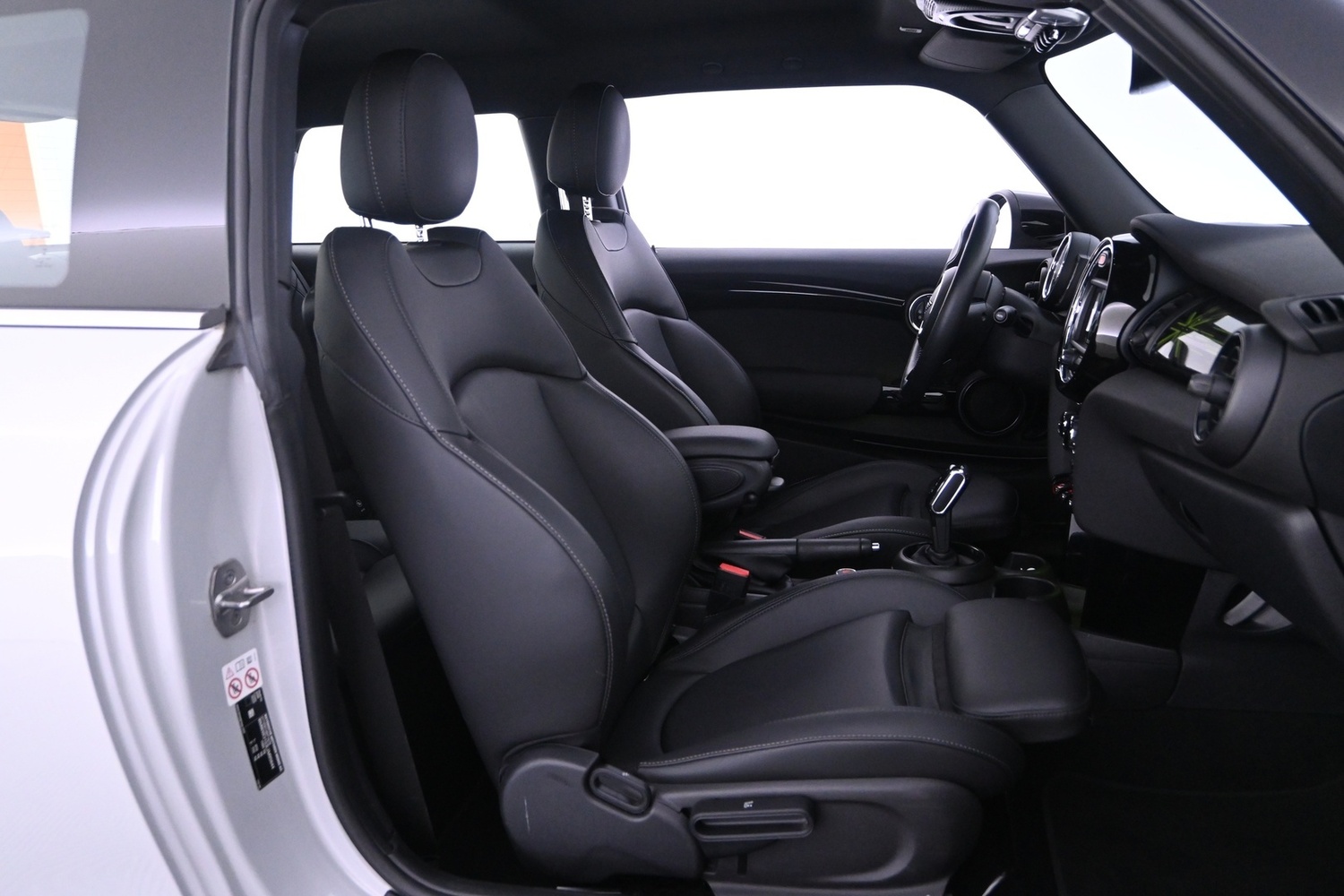 Mini Cooper vaihtoauto