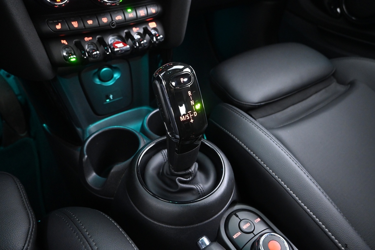 Mini Cooper vaihtoauto
