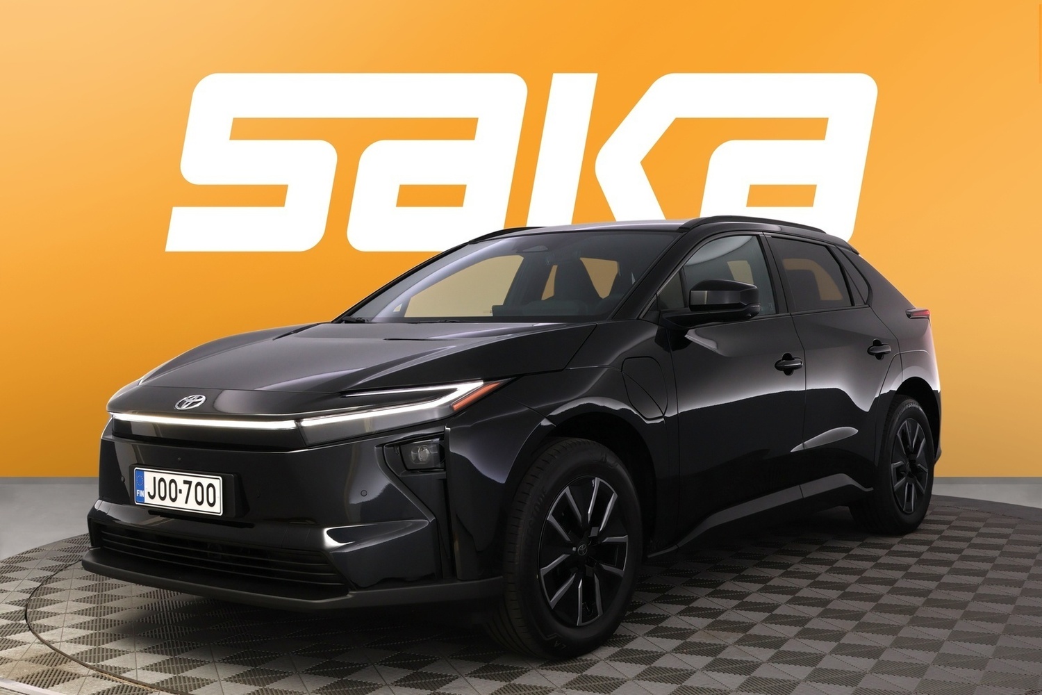 Toyota bZ4X vaihtoauto