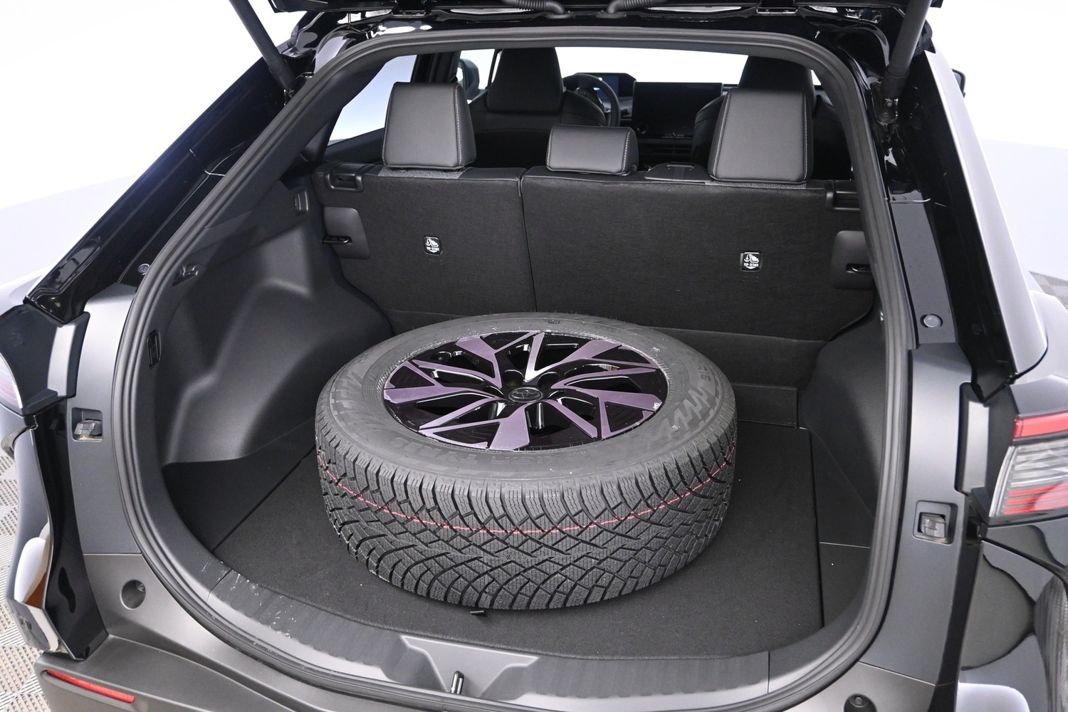 Toyota bZ4X vaihtoauto