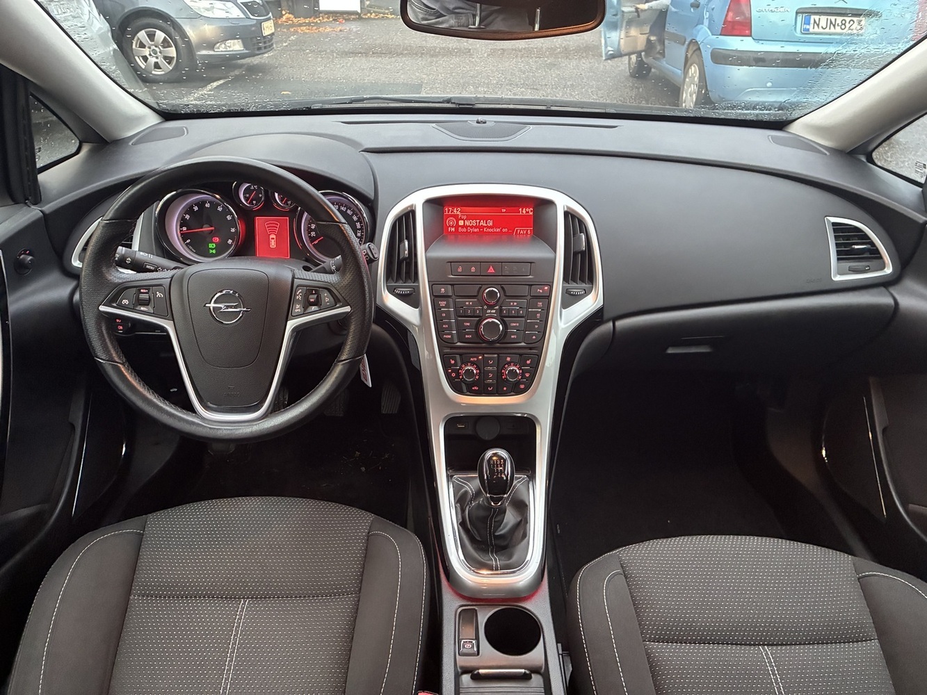 Opel Astra vaihtoauto