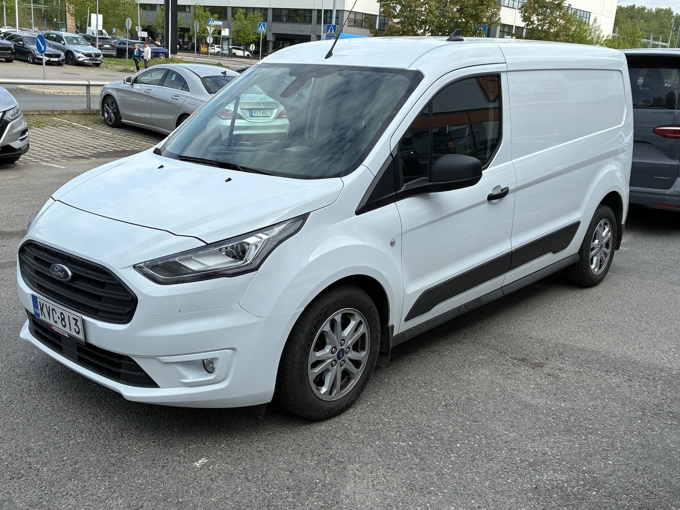 Ford Transit Connect vaihtoauto