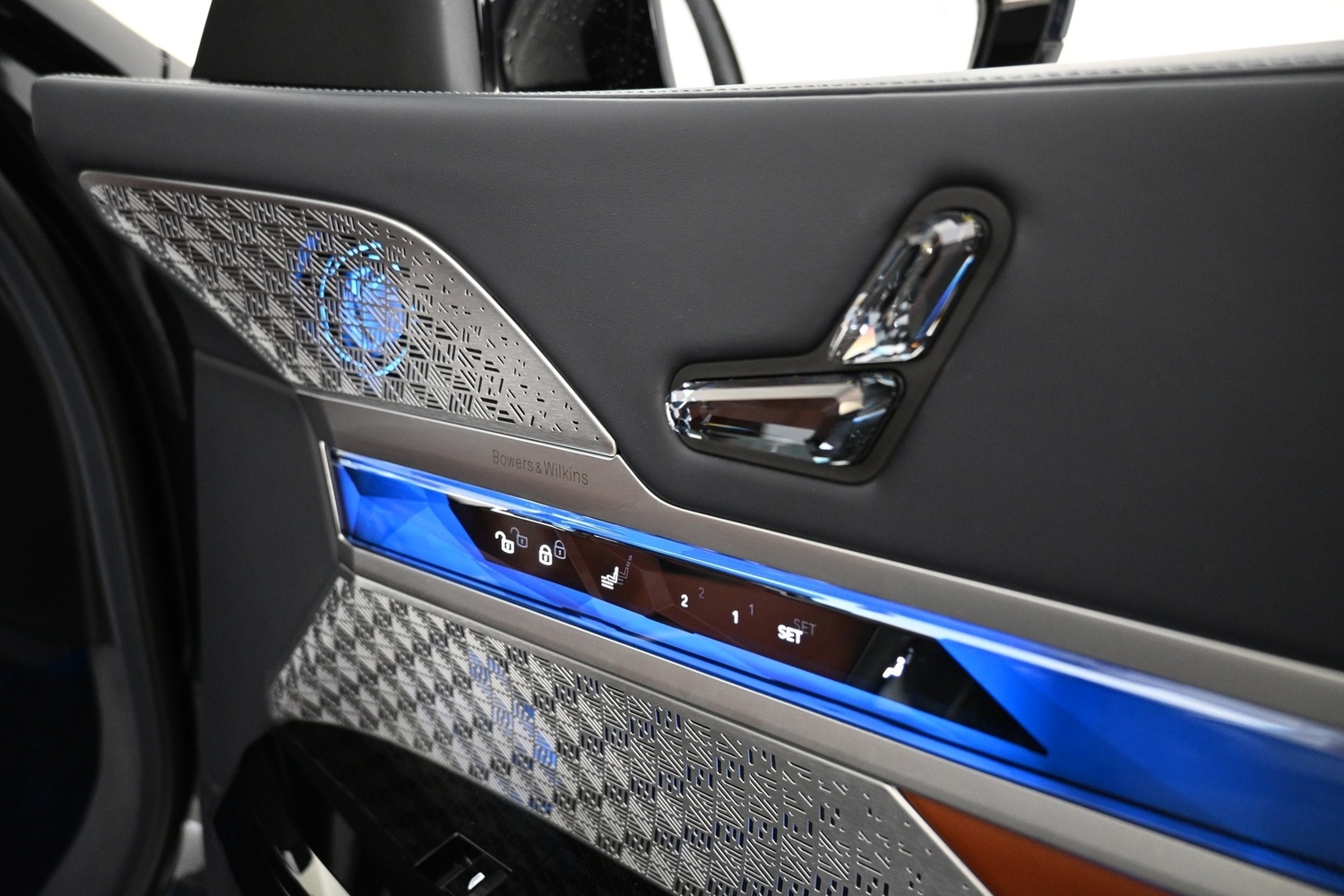 BMW i7 vaihtoauto