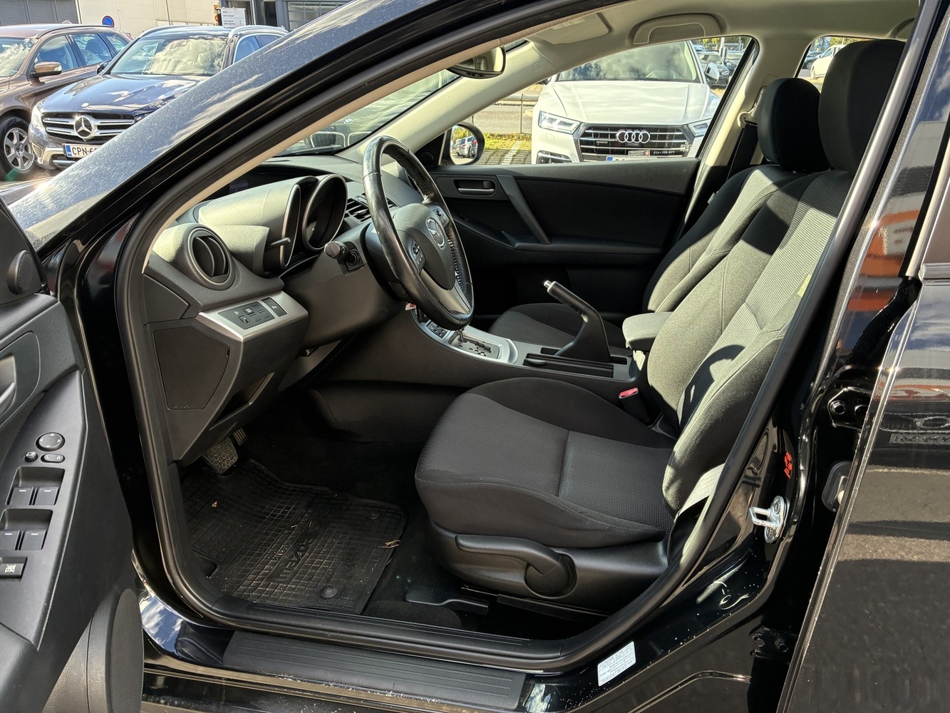 Mazda 3 vaihtoauto