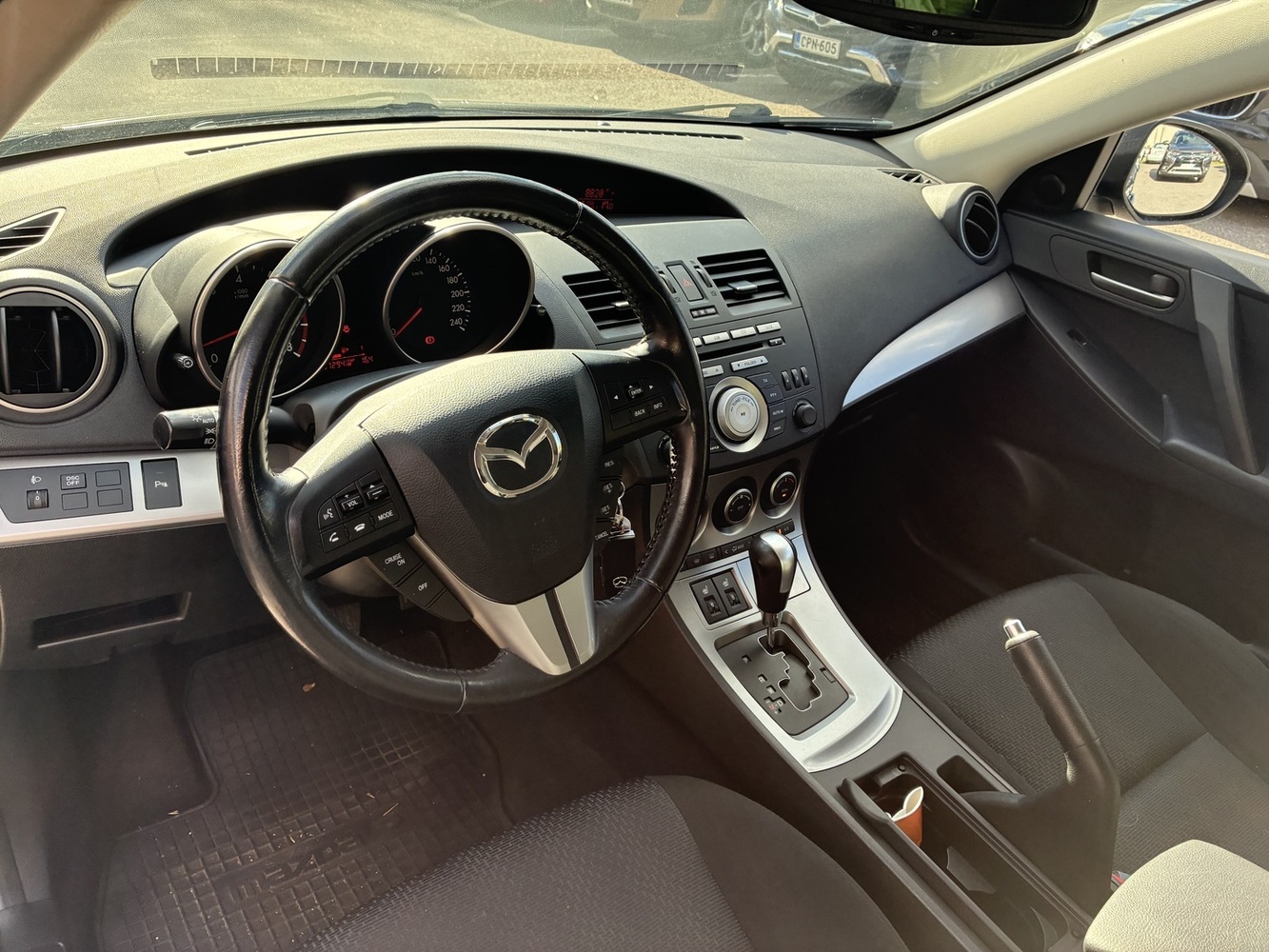 Mazda 3 vaihtoauto