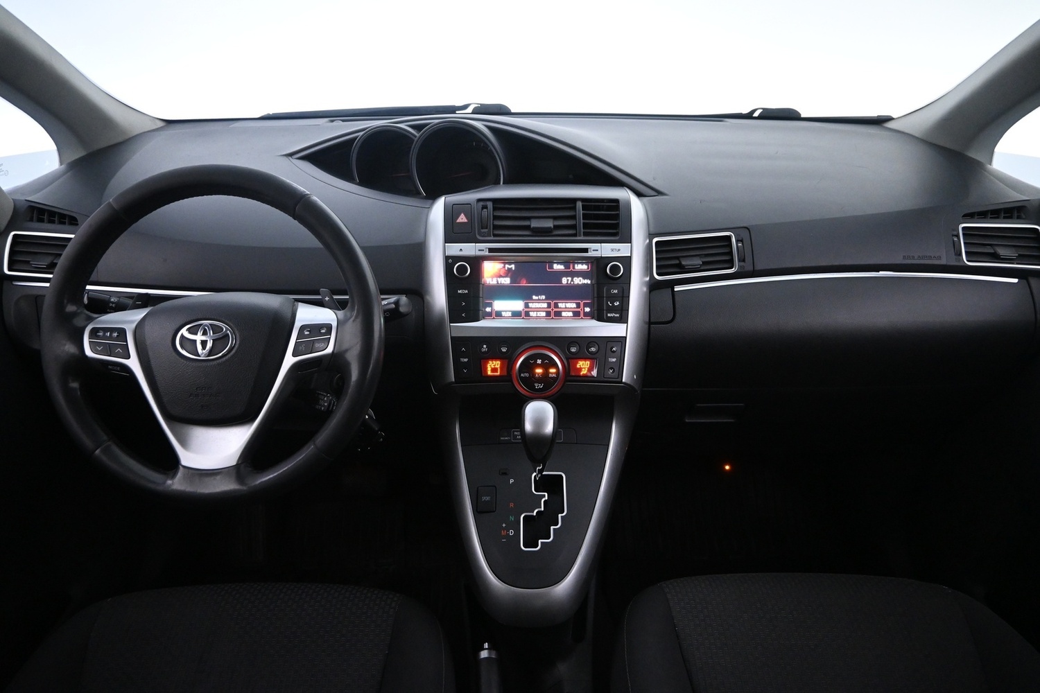 Toyota Verso vaihtoauto