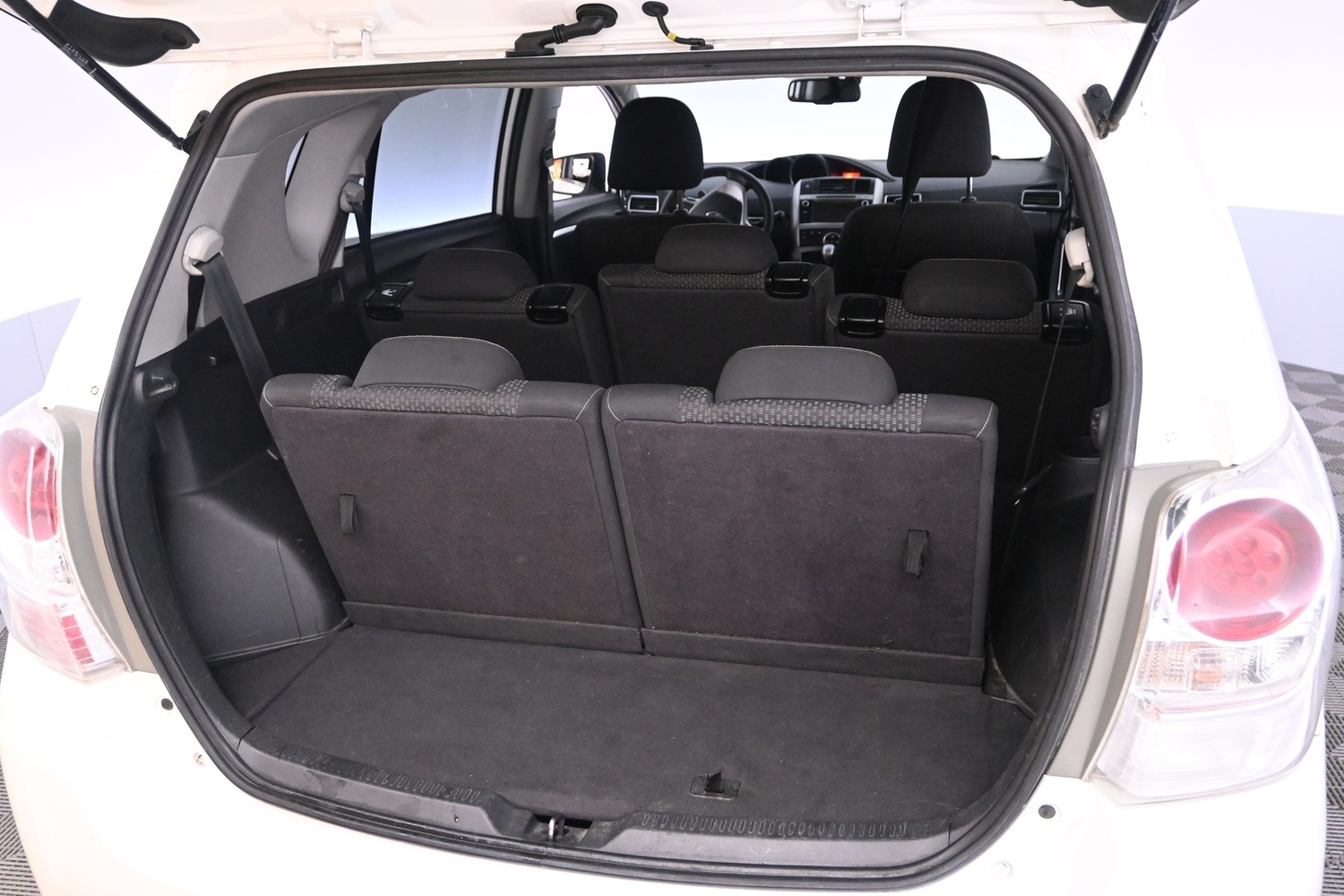Toyota Verso vaihtoauto