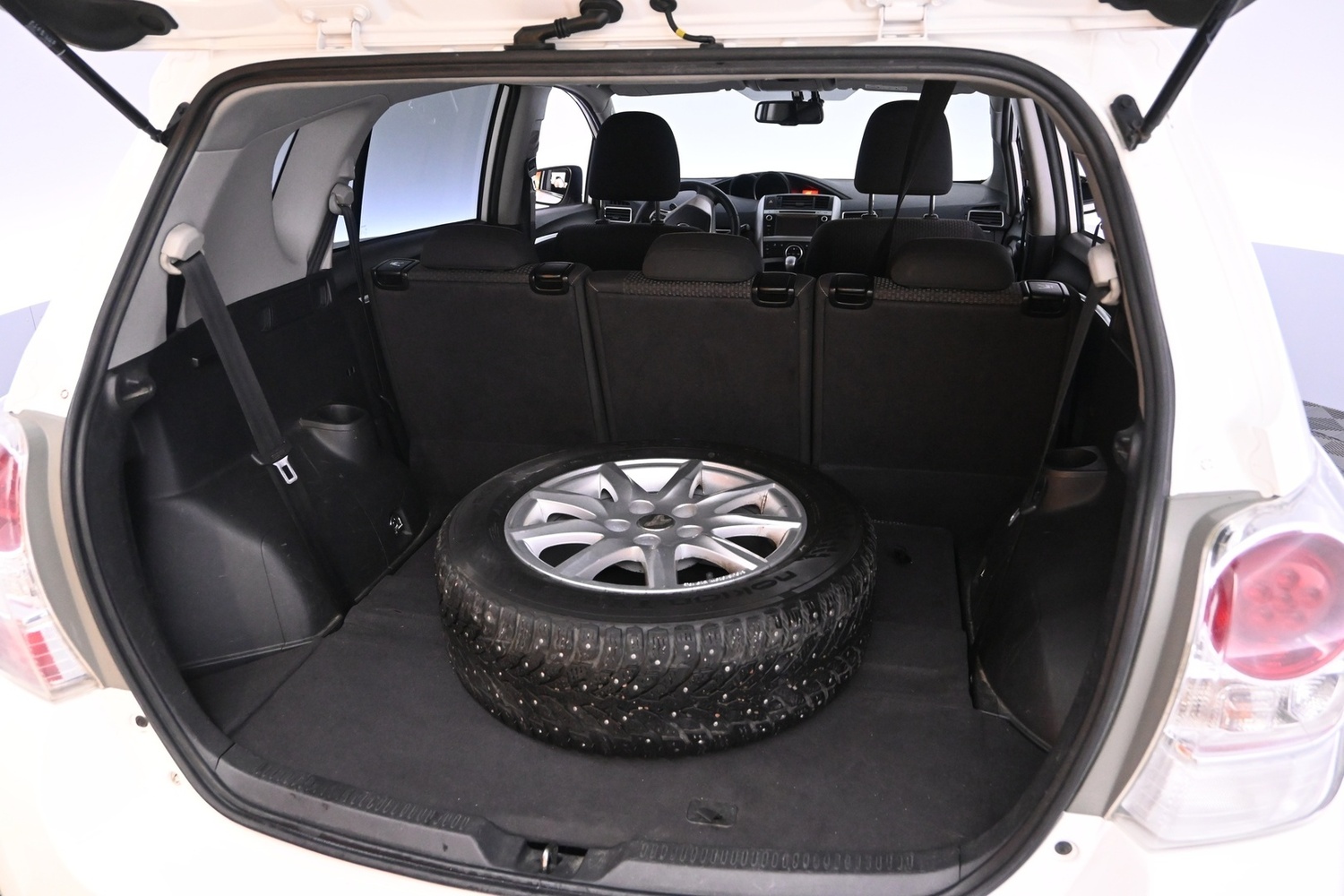 Toyota Verso vaihtoauto