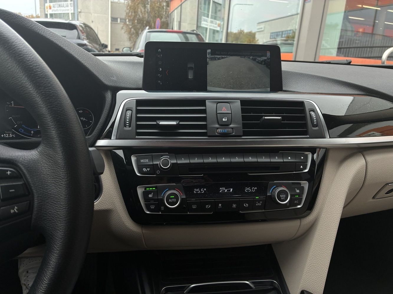 BMW 320 vaihtoauto