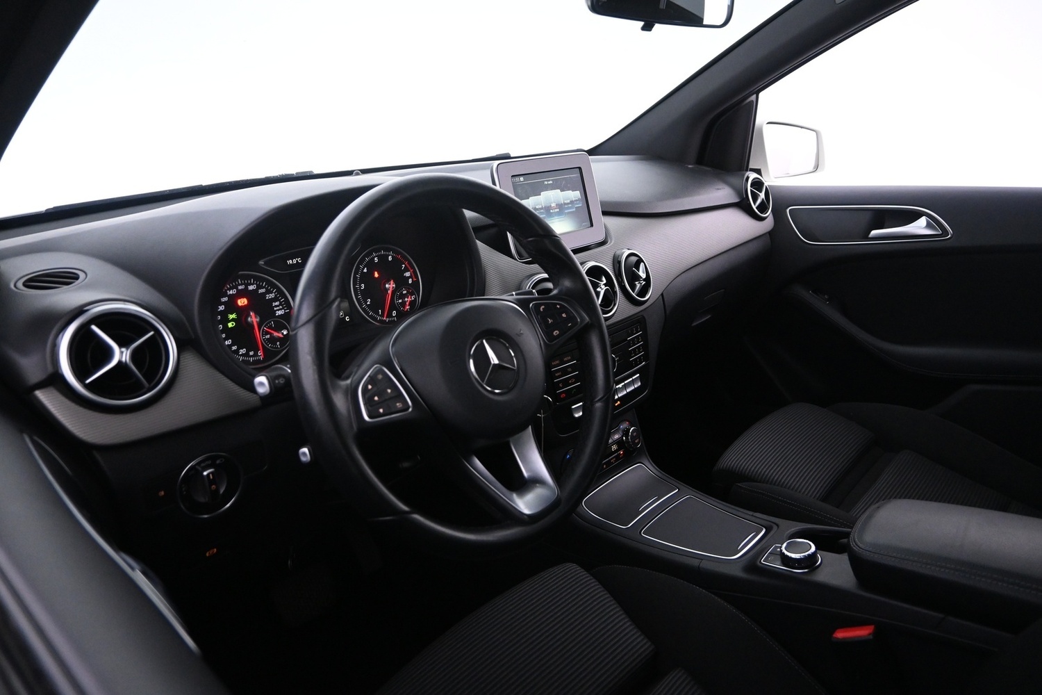 Mercedes-Benz B vaihtoauto
