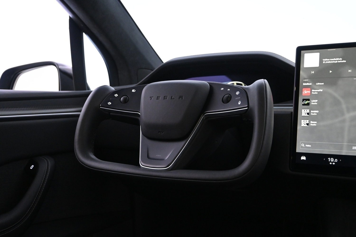 Tesla Model X vaihtoauto