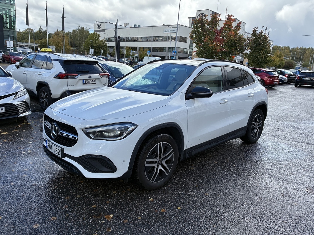 Mercedes-Benz GLA vaihtoauto