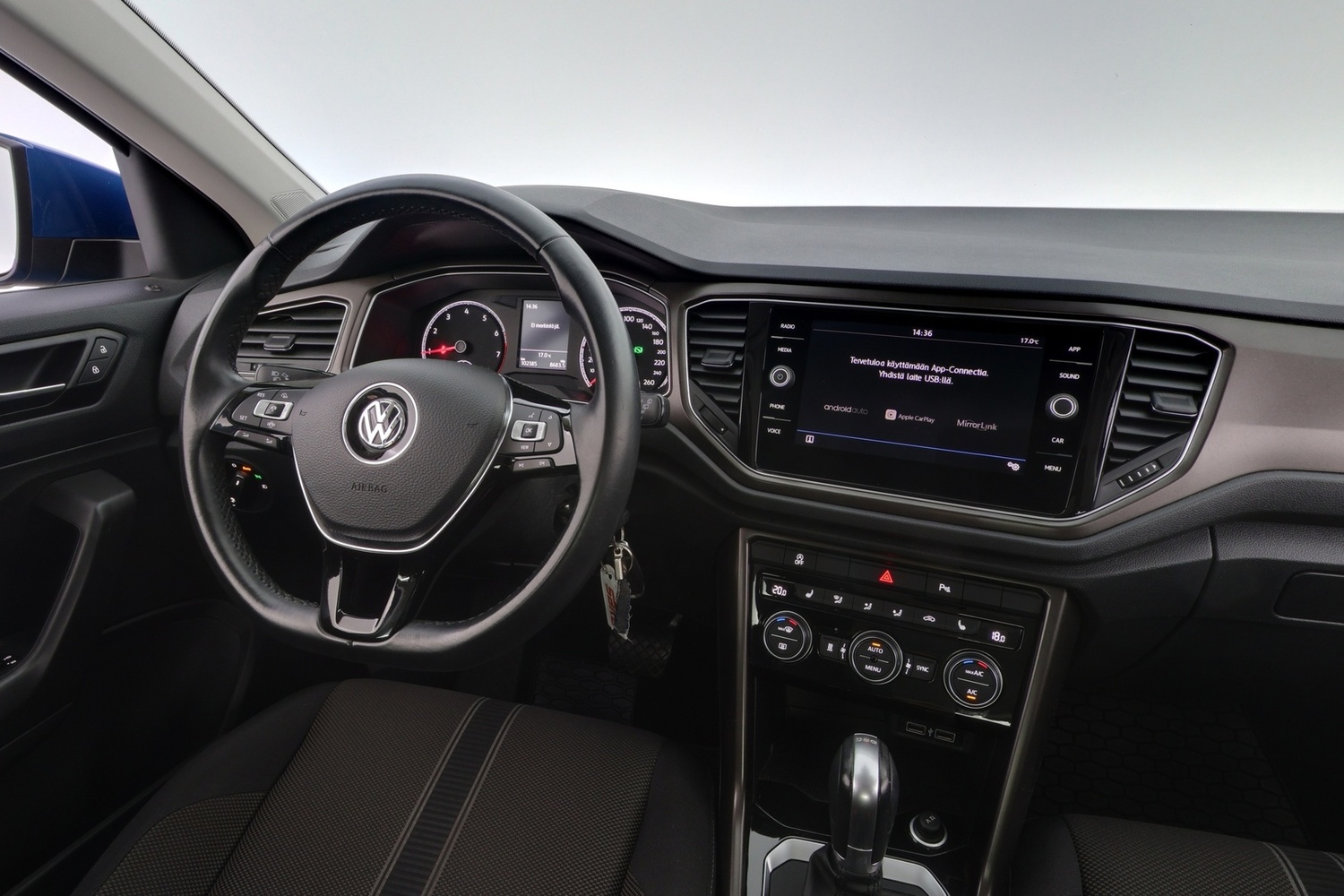 Volkswagen T-Roc vaihtoauto