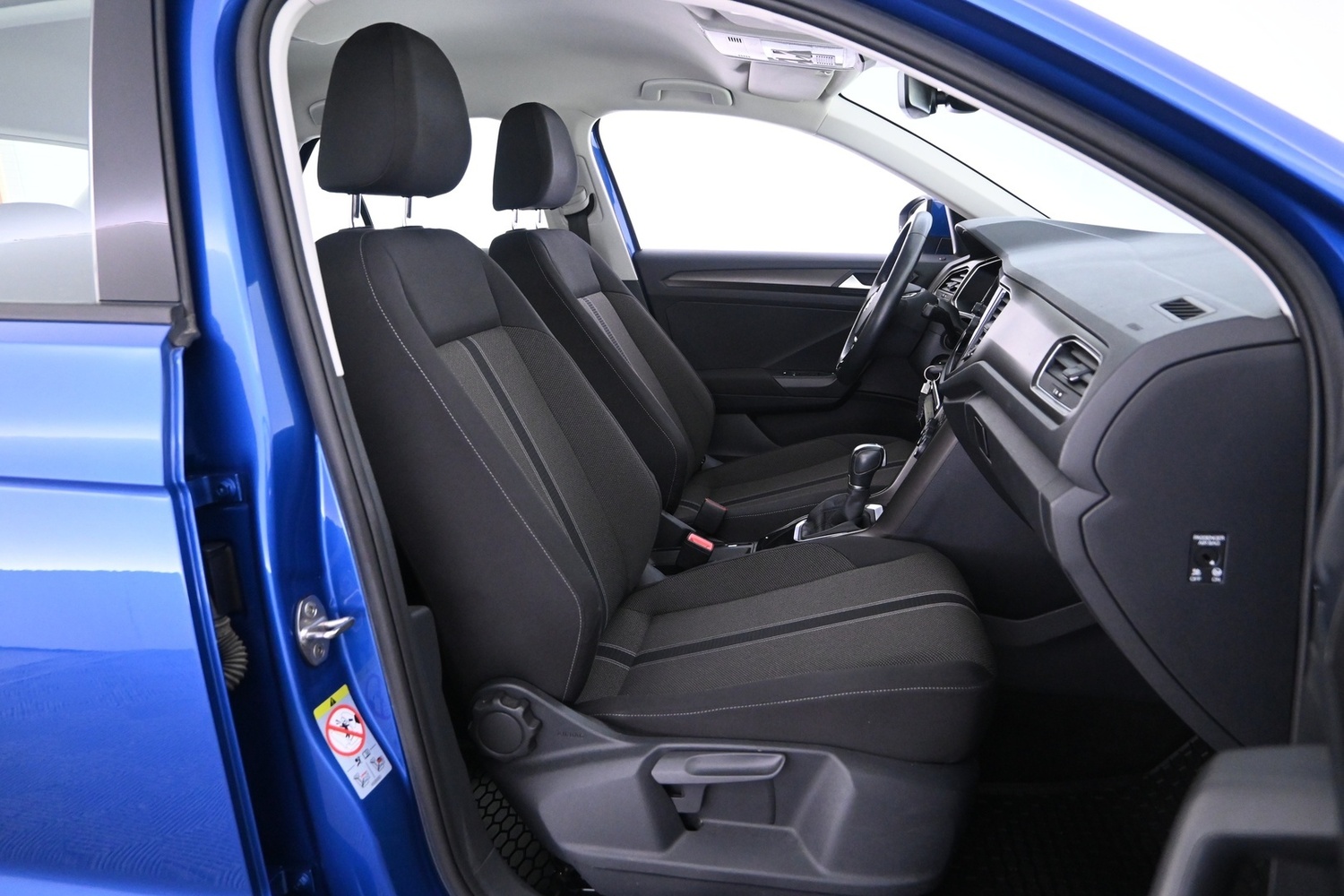 Volkswagen T-Roc vaihtoauto