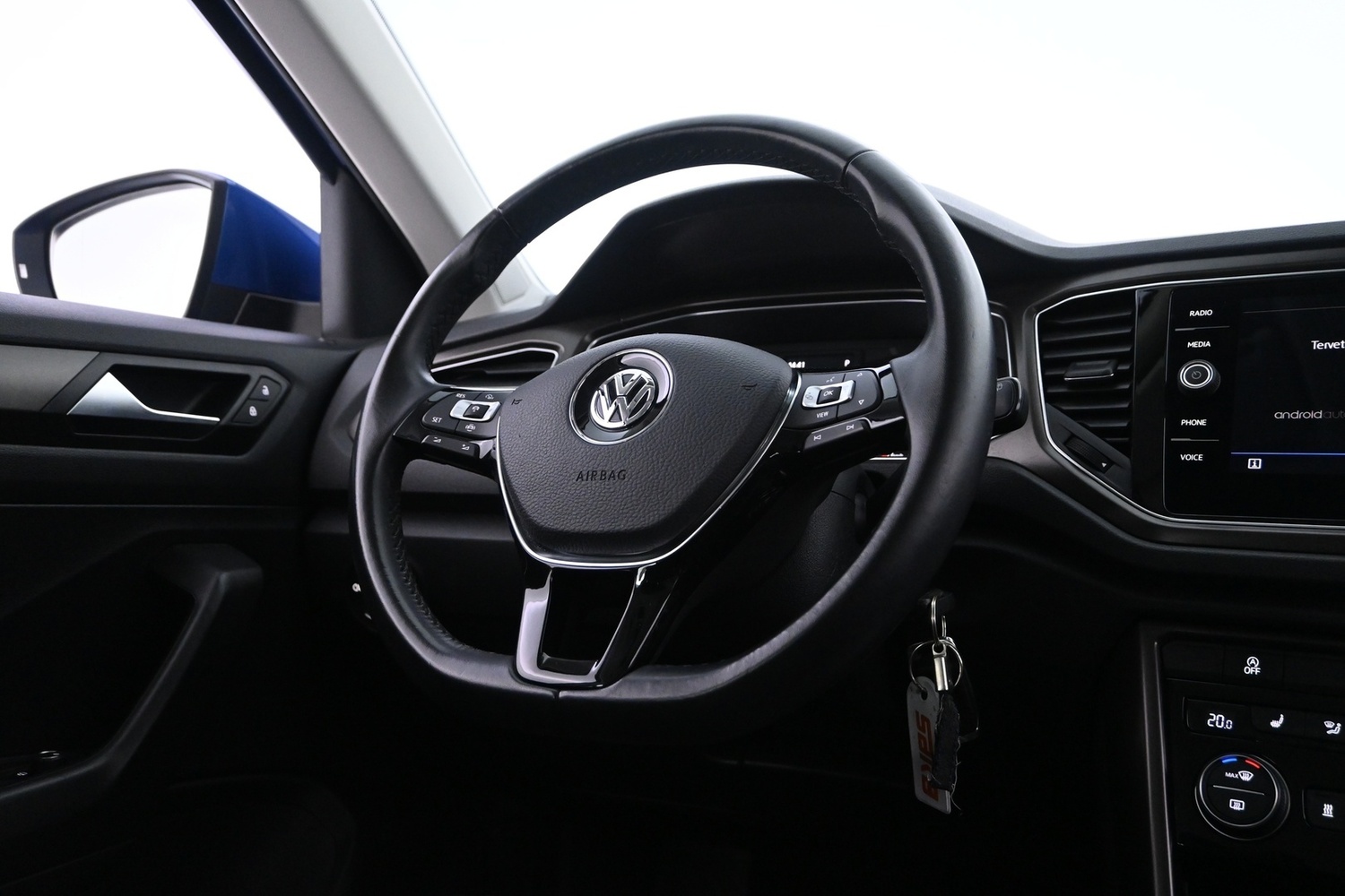 Volkswagen T-Roc vaihtoauto