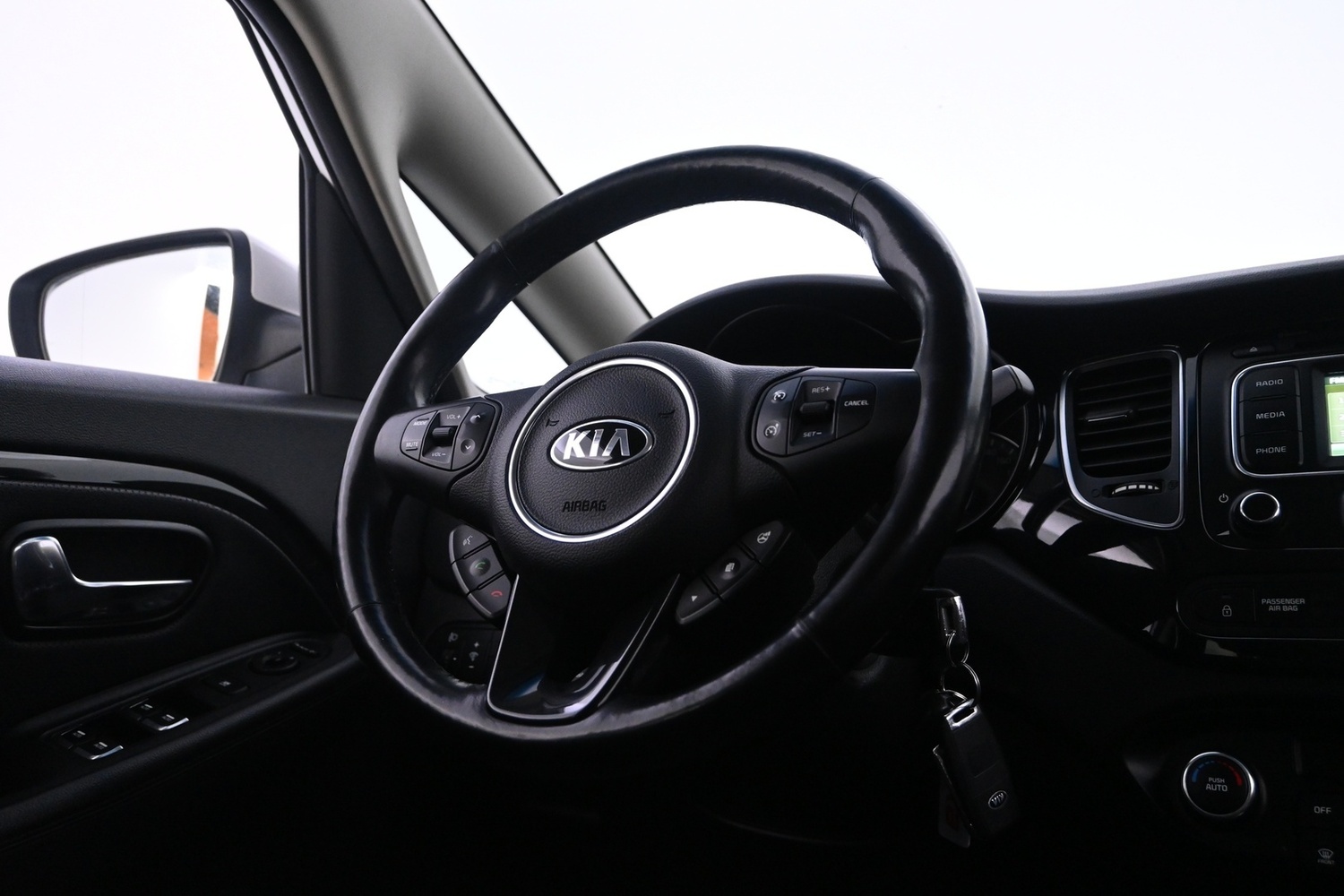 Kia Carens vaihtoauto
