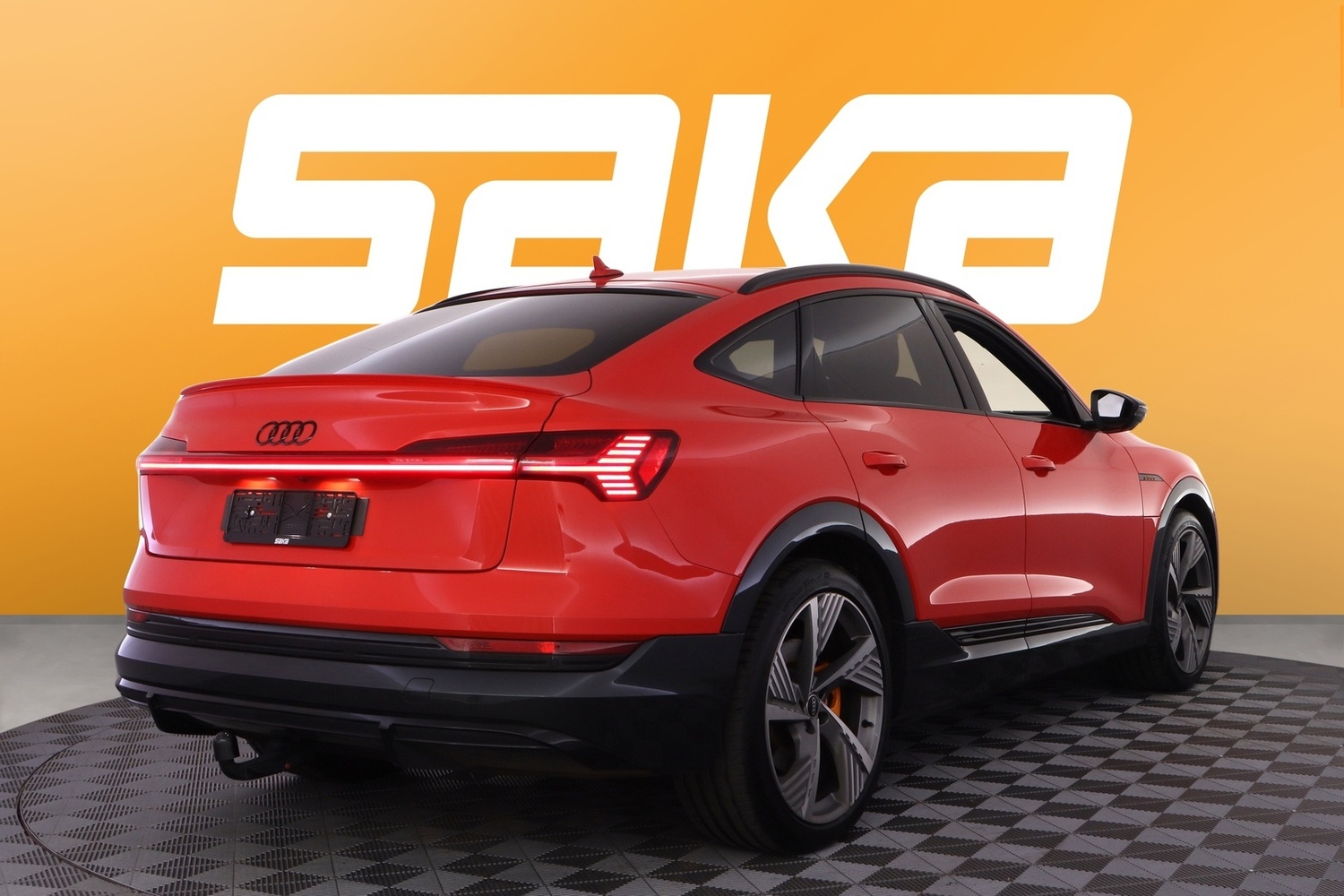 Audi e-tron vaihtoauto